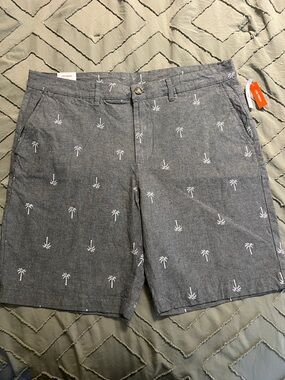 Joe Fresh Gray Palm-Print Flat Front Shorts